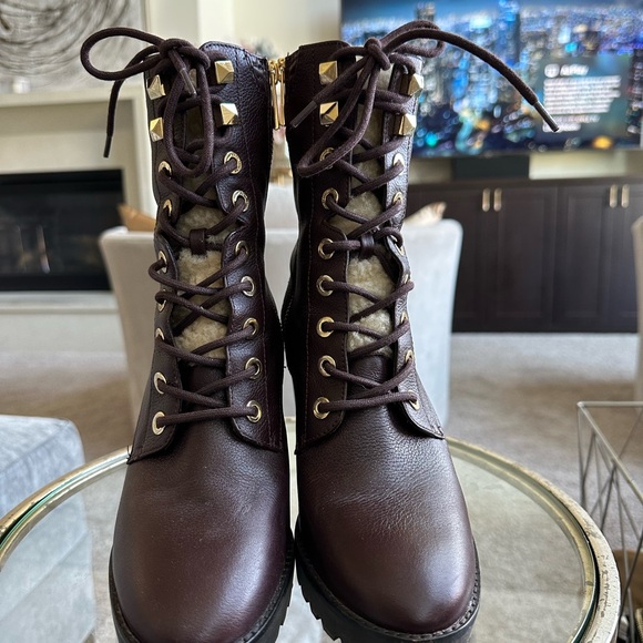 Micheal Kors ankle boots - Picture 3 of 5